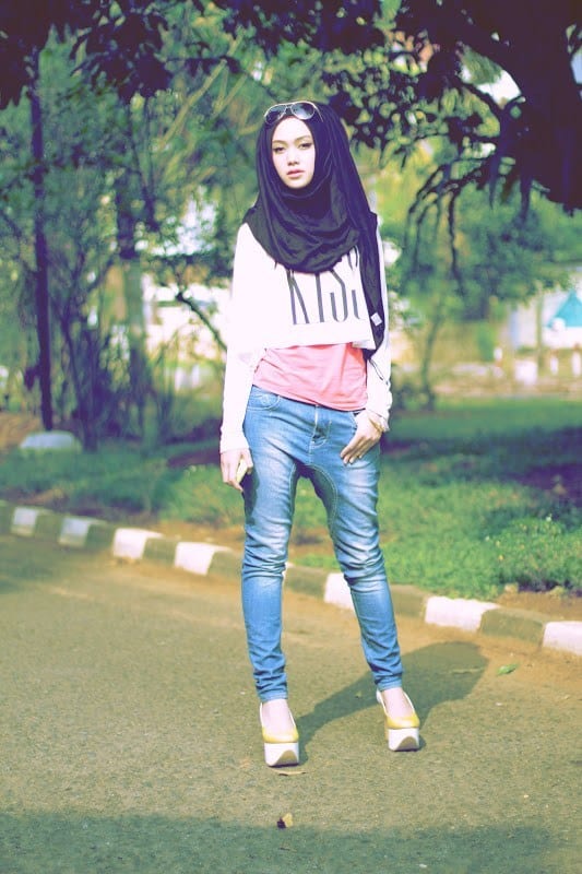 30 Stylish Ways To Wear Hijab With Jeans For Chic Look