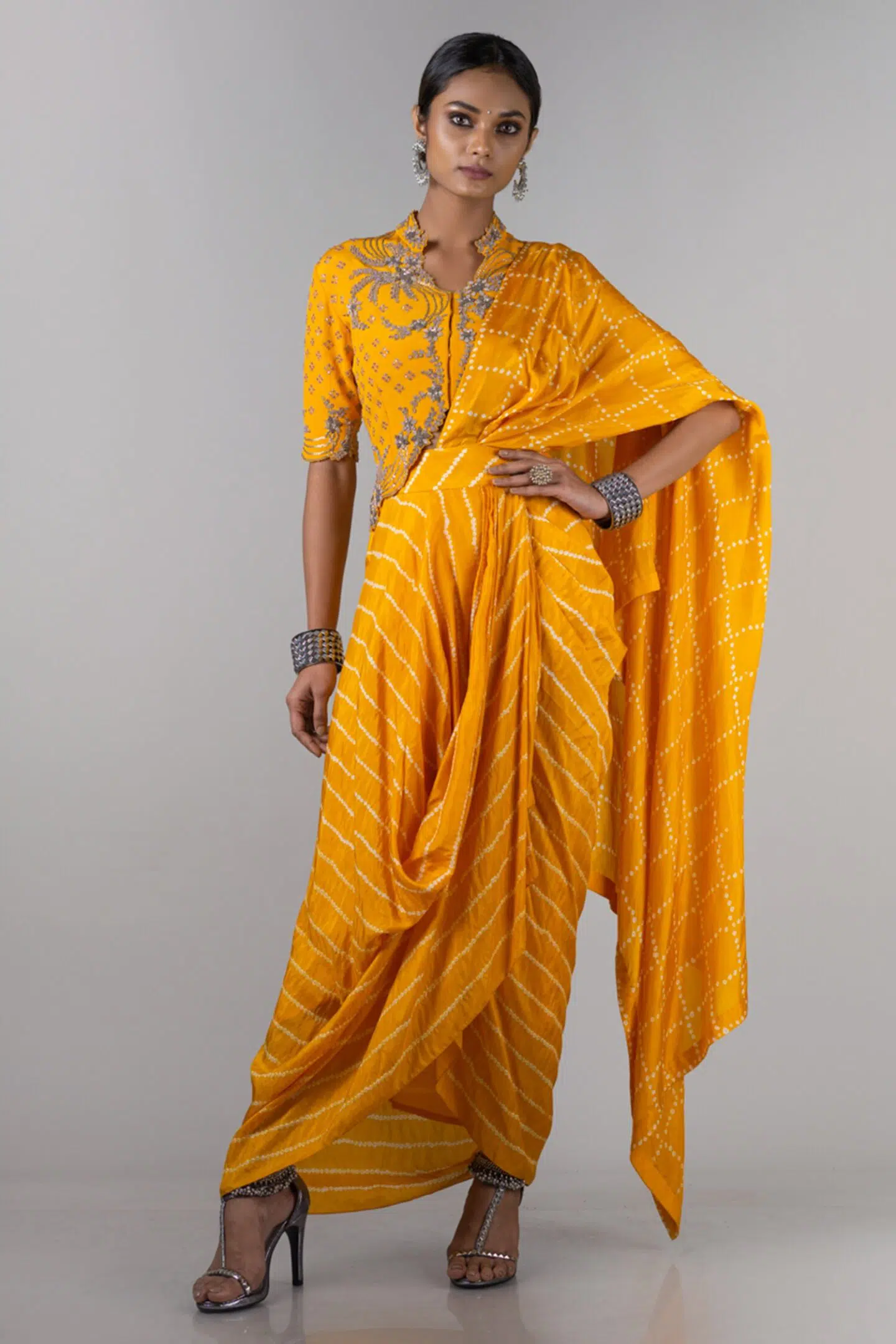 pre draped bandhani saree