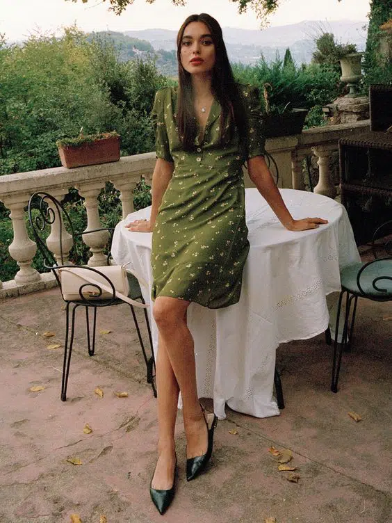 Vintage looking green dress