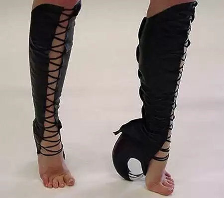 Unique Shoes claw Design