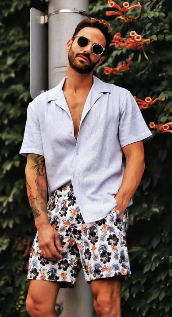 33 Best Beach Outfits for Men: What to Wear at the Beach?