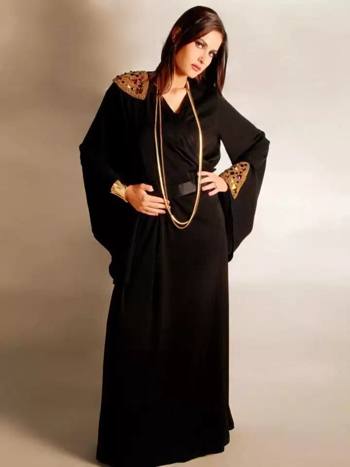 Abaya Street Style