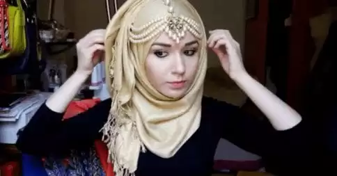 How to Wear Maang Tikka With Hijab ? 17 Styling Tips