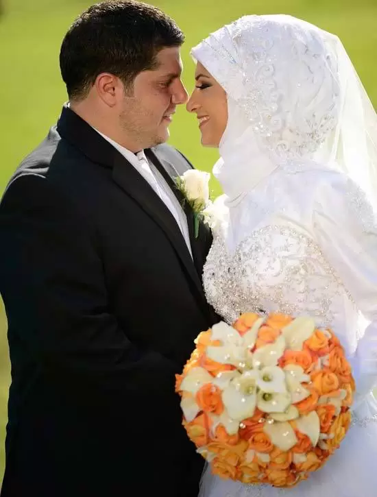 Romantic Muslim Couples Pics - Islamic Wedding Pictures