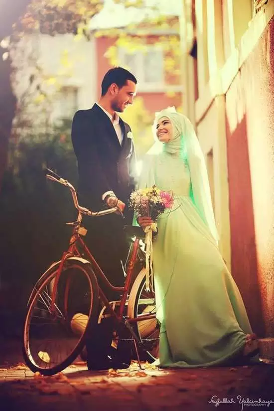 Romantic Muslim Couples Pics - Islamic Wedding Pictures