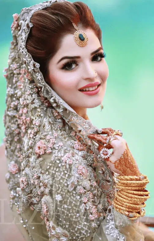 25 Trending Hairstyles For Walima Function in 2020 Wedding