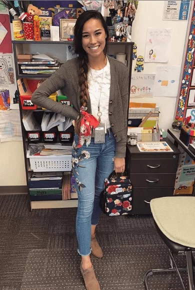 Teachers outfit styles for this season