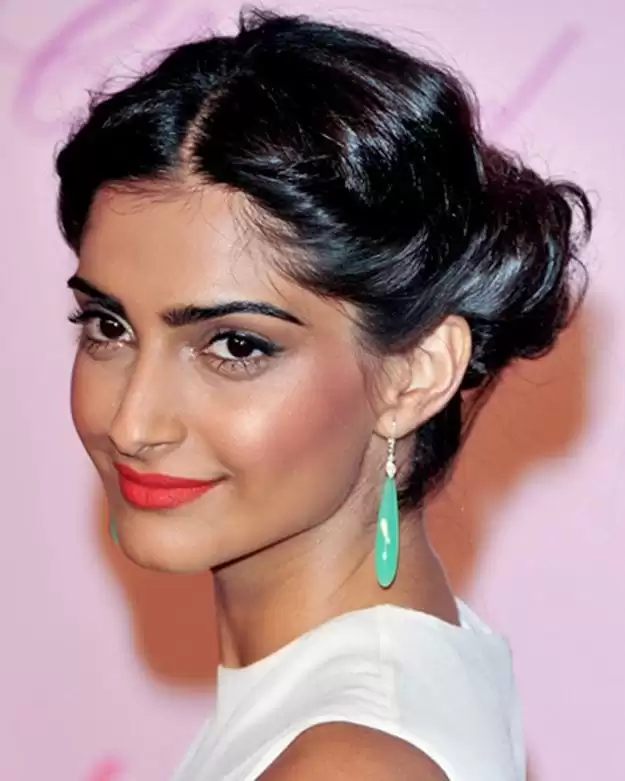 sonam-kapoor-bun