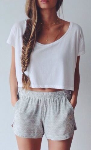 Crop Top Outfits-25 Cute Ways to Wear Crop Tops This Season