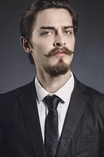 176139-566x850-Mustache-with-Goatee