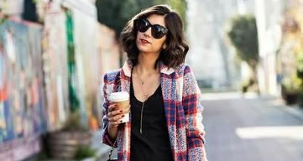 18 Cute Outfits to Wear With Plaid Coats