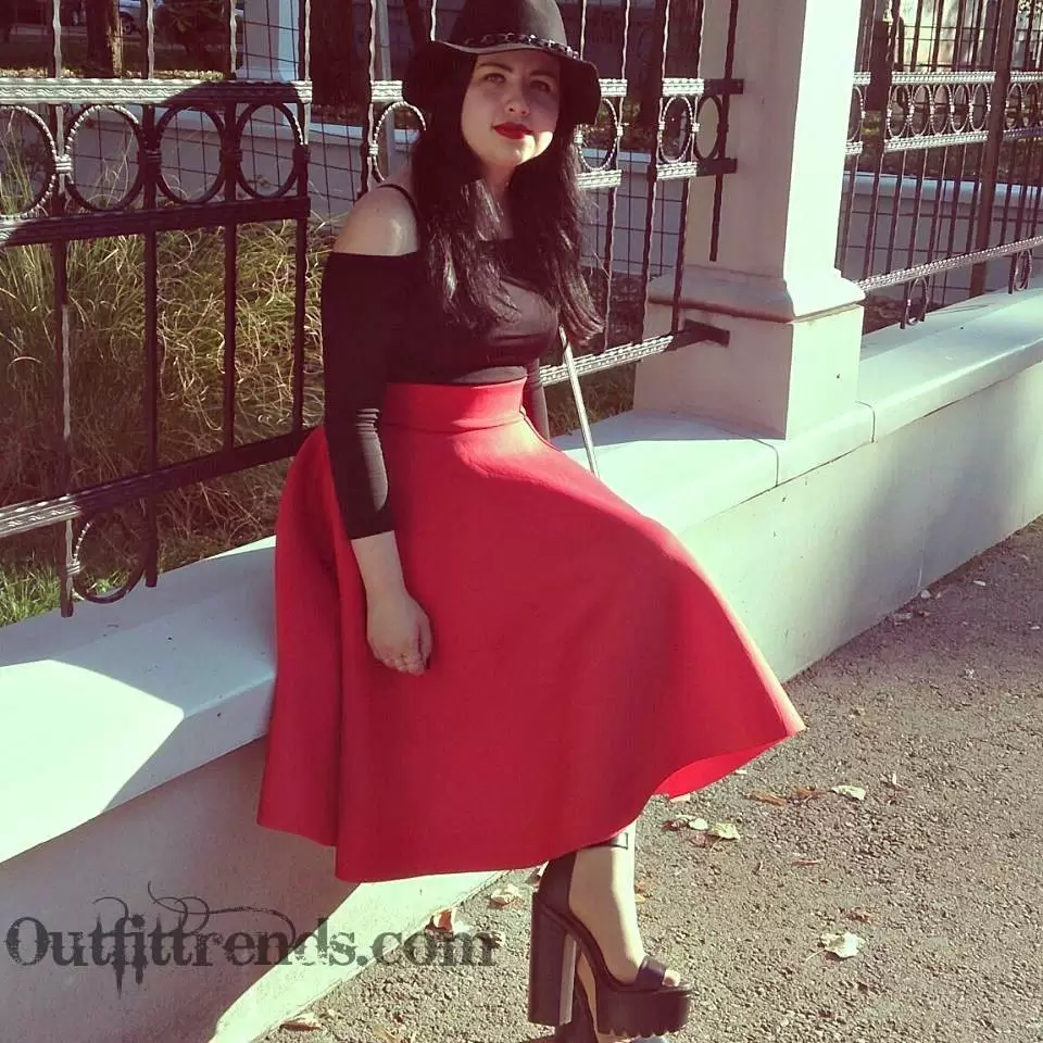 what to wear with red skirt (1)