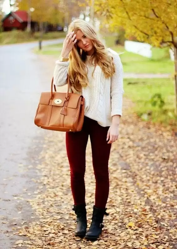 Outfits with Velvet Leggings (6)