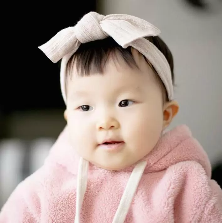 Take a Look At Some Of These Incredibly Cute Baby Girls (14)