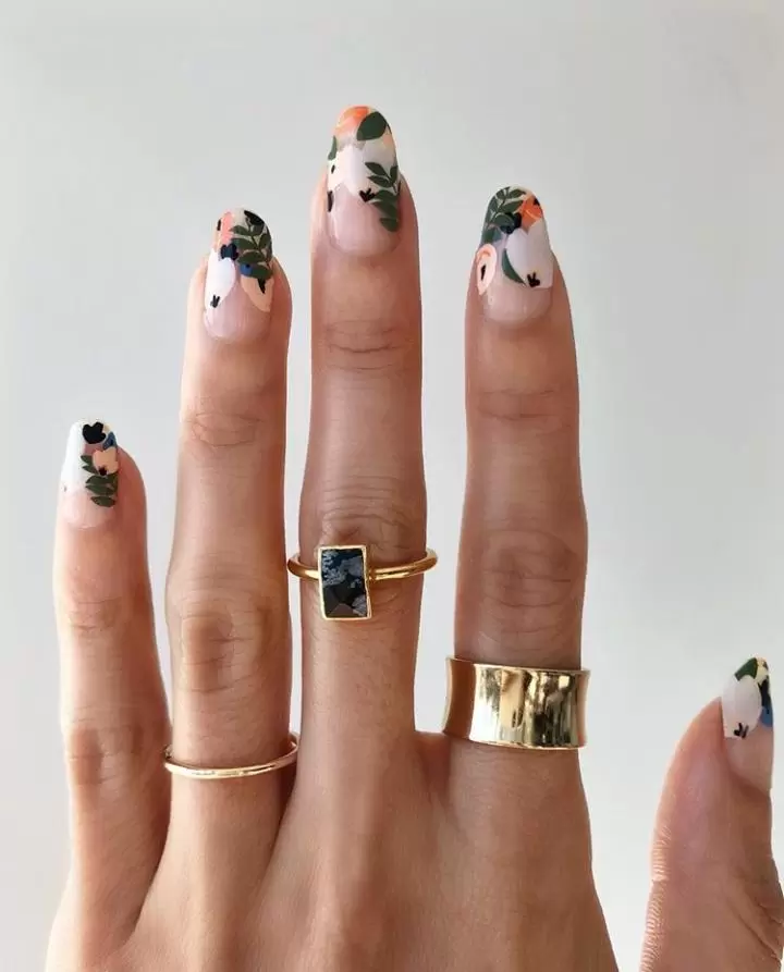 These Cool Nail Art Ideas Will Surely Be The Highlight of Next Summers (31)