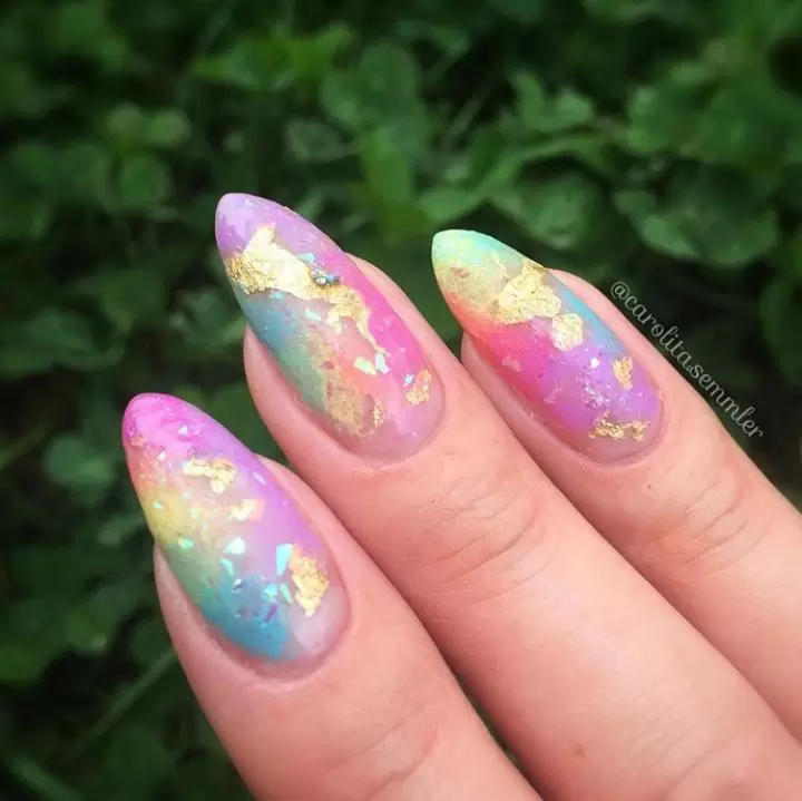 Elevate Your Beauty Game With These Chic Abstract Nail Art Designs (7)