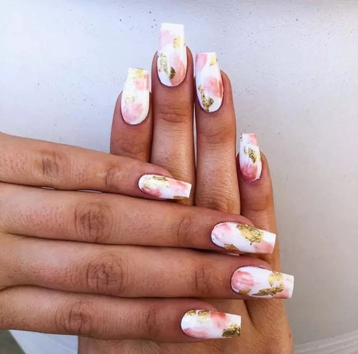 Elevate Your Beauty Game With These Chic Abstract Nail Art Designs (5)