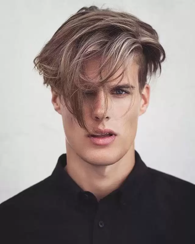 Undercut hairstyle for men (11)