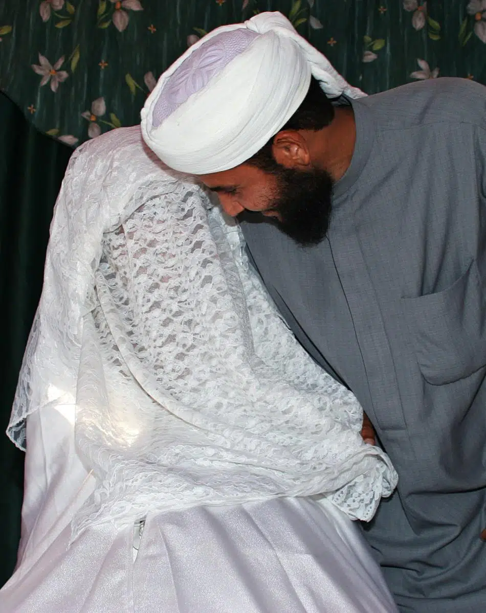 muslim couple wedding pictures