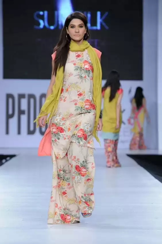 Floral print designer's Palazzo pants with same print kurti