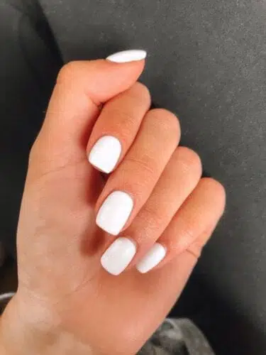 Simple White Manicure2