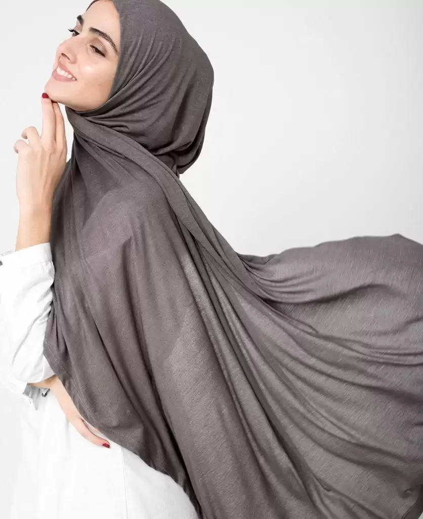 Hijab Office Wear- 20 Ideas To Wear Hijab At Work Elegantly