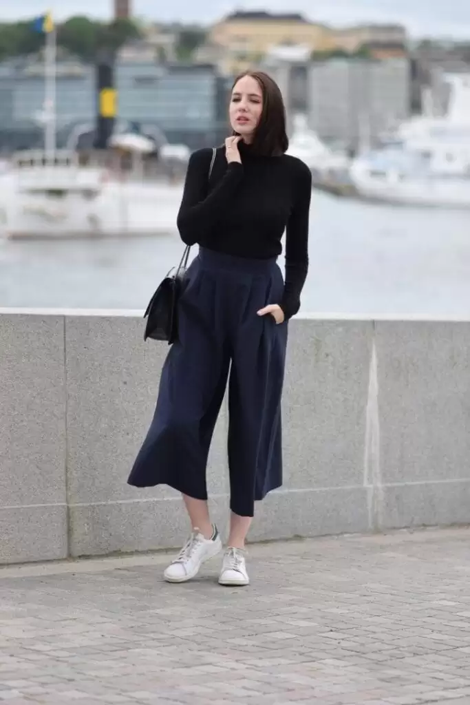 How to wear palazzo pants with sneakers