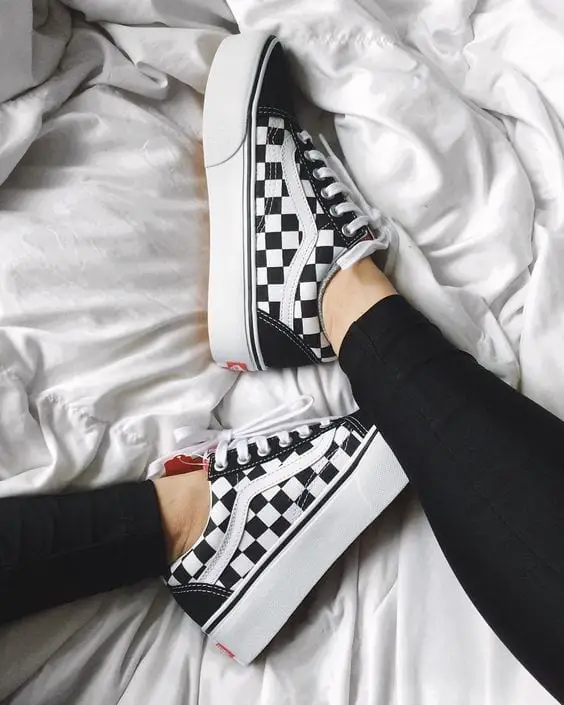 old skool checkered vans outfit
