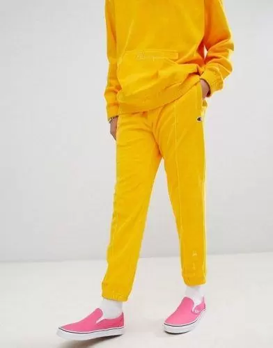 men's yellow pants outfits