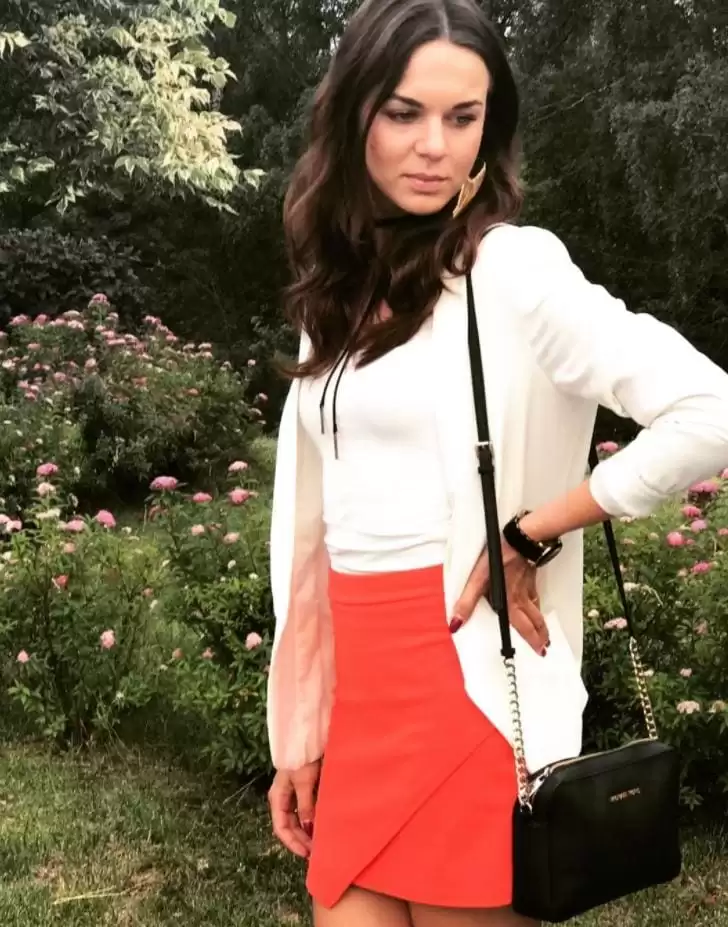 orange skirt outfits (10)