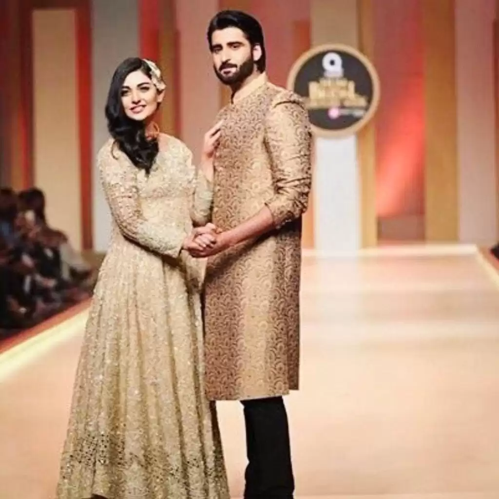 Top 25 Pakistani Celebrity Couple Outfits - Cute Couple Outfits Of Pakistani Celebrities