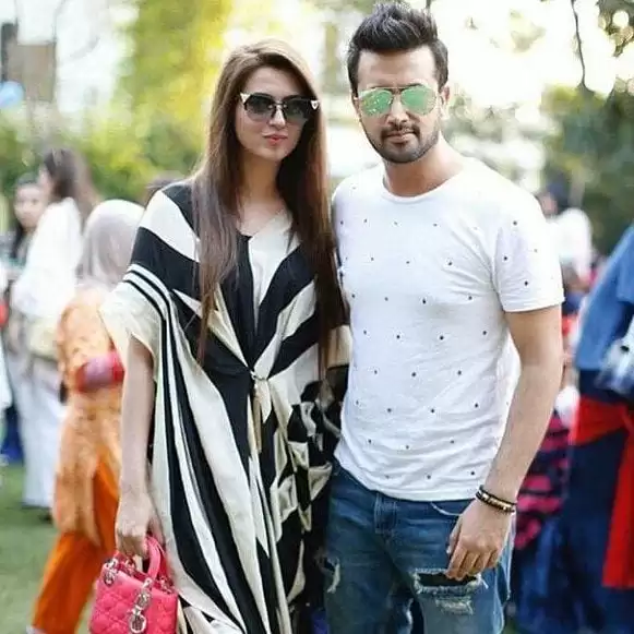 Top 25 Pakistani Celebrity Couple Outfits - Cute Couple Outfits Of Pakistani Celebrities