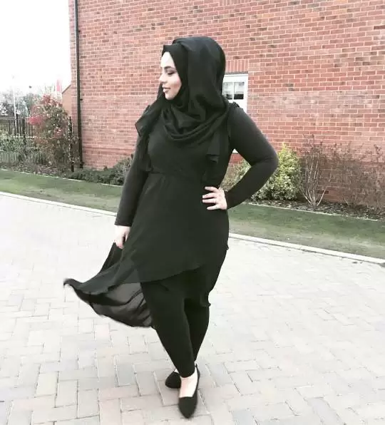 plus size hijab street style