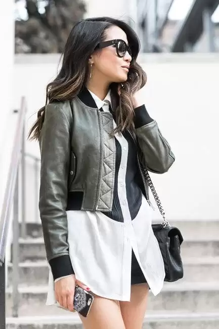 Leather bomber jacket outfits for women (21)