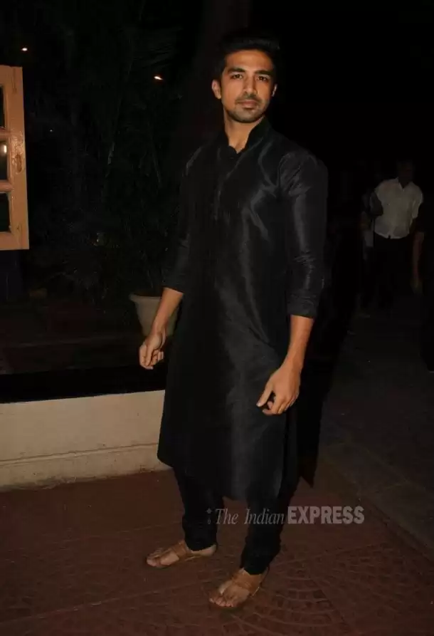 Black Kurta Pajama Outfits for Men