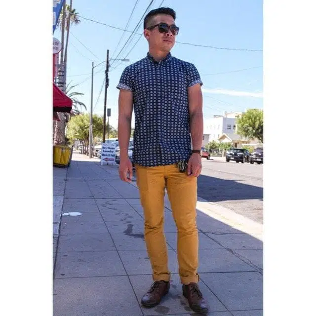 Men's Outfits with Mustard Pants