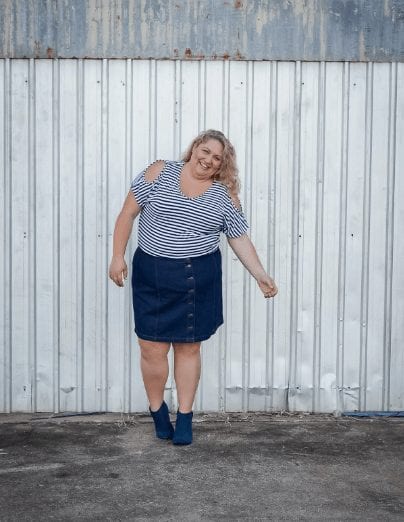 18 Best Denim Skirts Outfits for Plus Size Women 2019