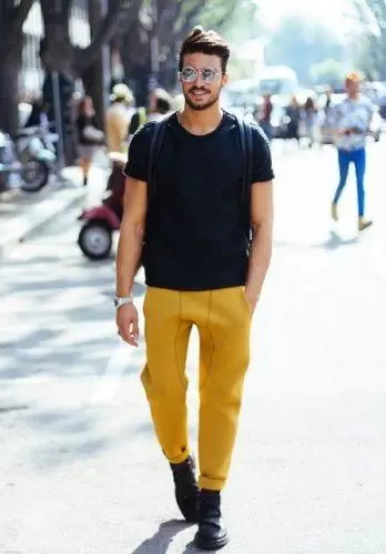 Men's Outfits with Mustard Pants