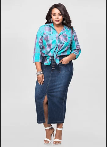 plus size denim skirt outfit