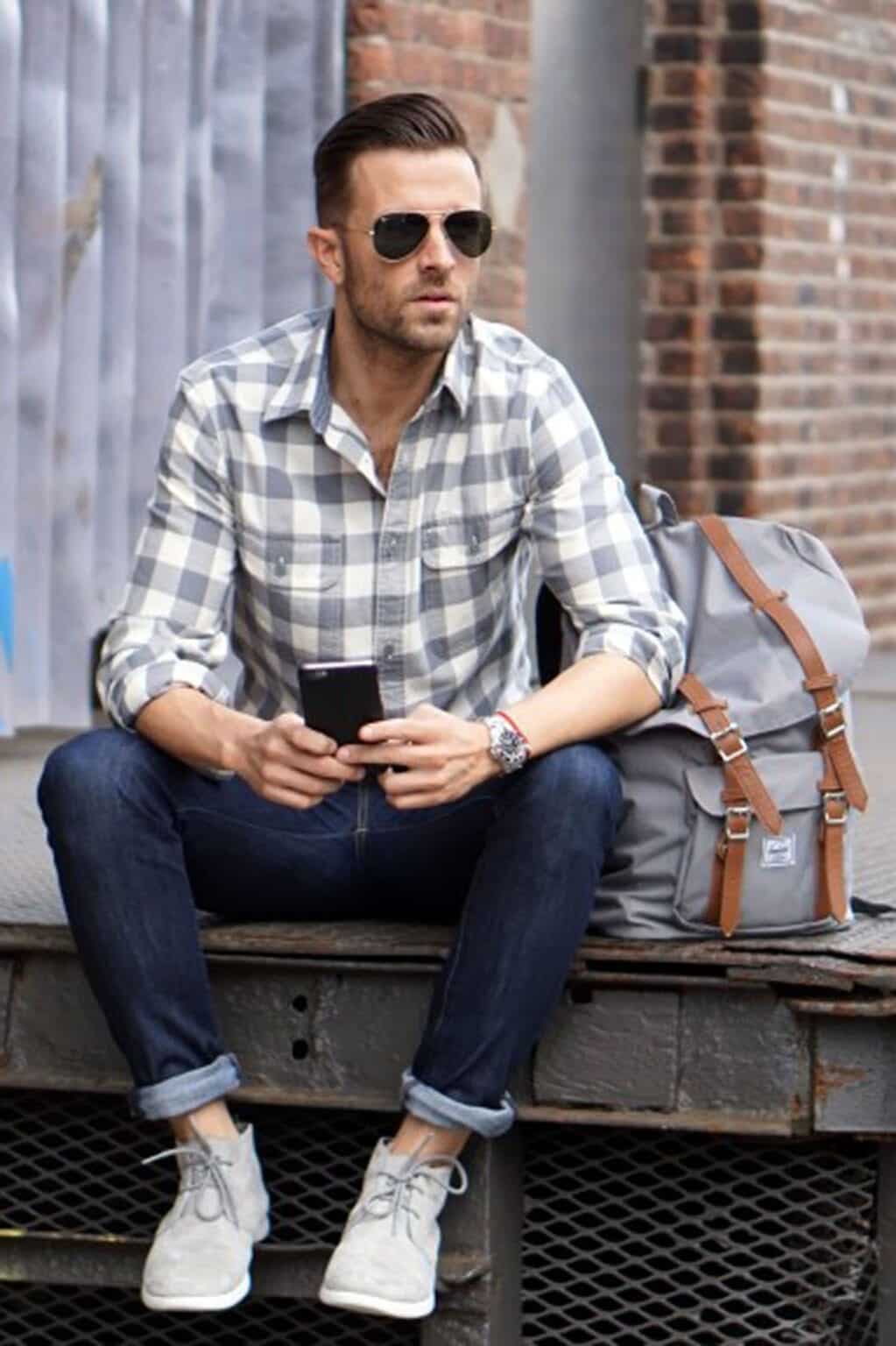 58 Best Flannel Shirt Outfits for Men & Styling Tips