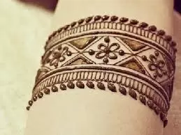 30 Best Bangle Mehndi Designs To Inspire You (3)