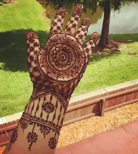 Mehndi Designs For Karva Chauth (18)