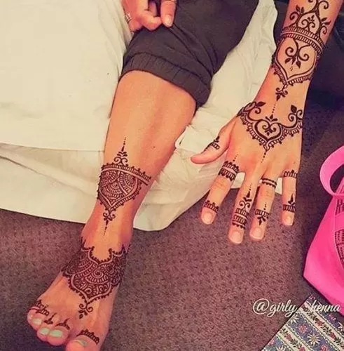 Most Popular Mehndi Tattoo Designs (21)