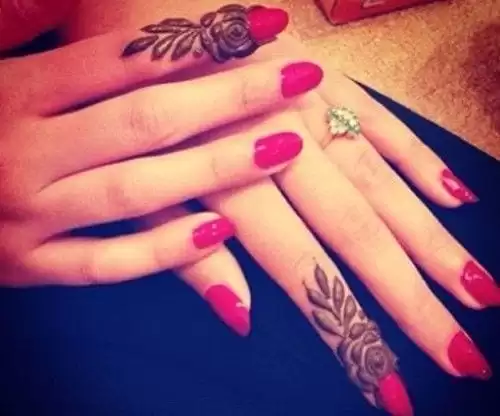 Best Mehndi Designs for Fingers (12)