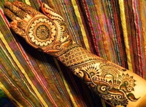 Round Mehndi Designs (40)