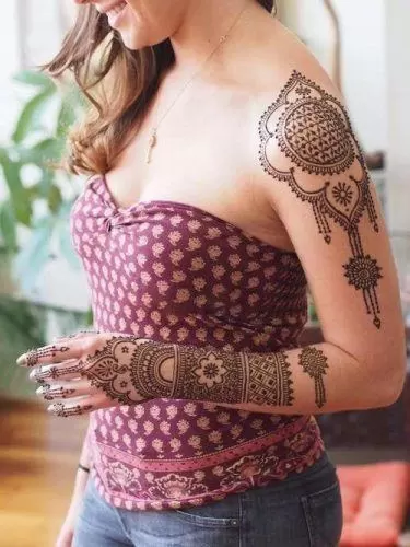 Round Mehndi Designs (41)