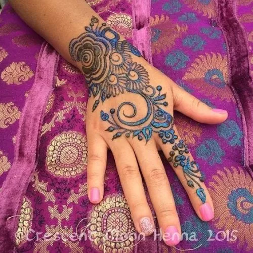 Best Glitter Mehndi Designs (31)