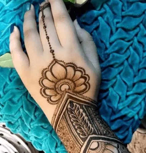 Best Floral Mehndi Designs (24)