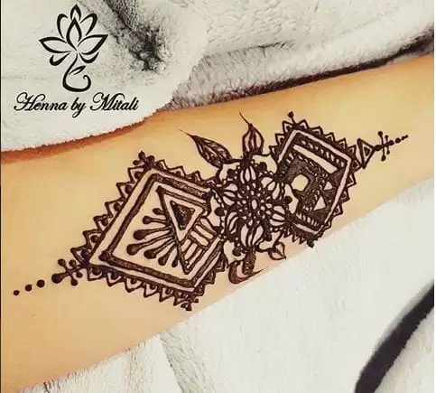 Best Leg Mehndi Designs (22)