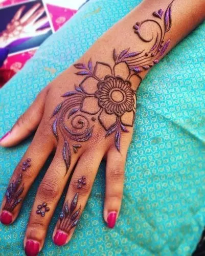 Best Glitter Mehndi Designs (11)